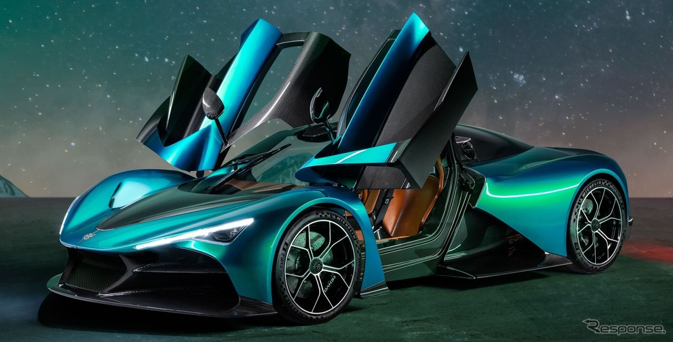 大特価 最高速450km/h、新型ハイパーカー『オーロラ』発表…V12ターボ＋ その他