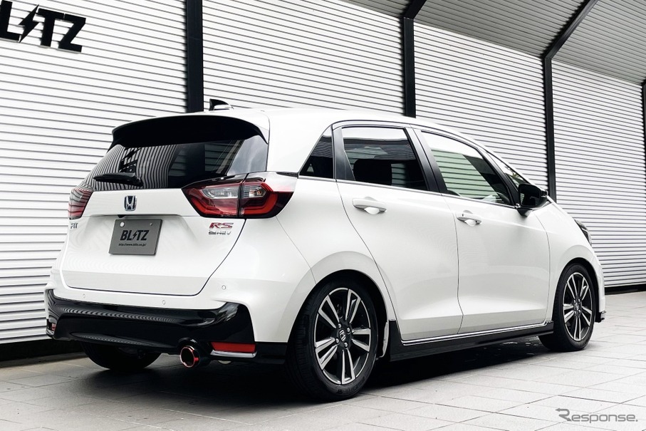 カーボンレッドテールセット（CR）［63584C］ホンダ・フィット e:HEV RS（GR3）用実装例