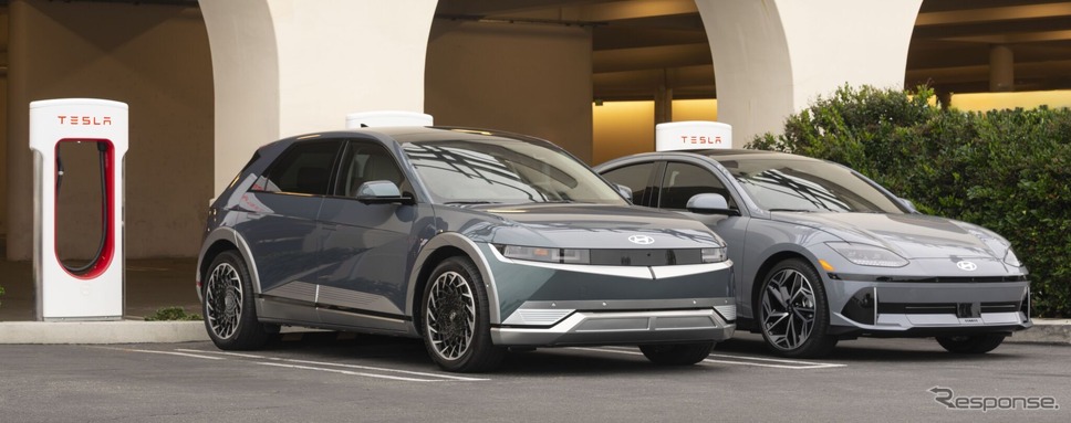 テスラの「スーパーチャージャー」で充電するヒョンデの北米向けEV