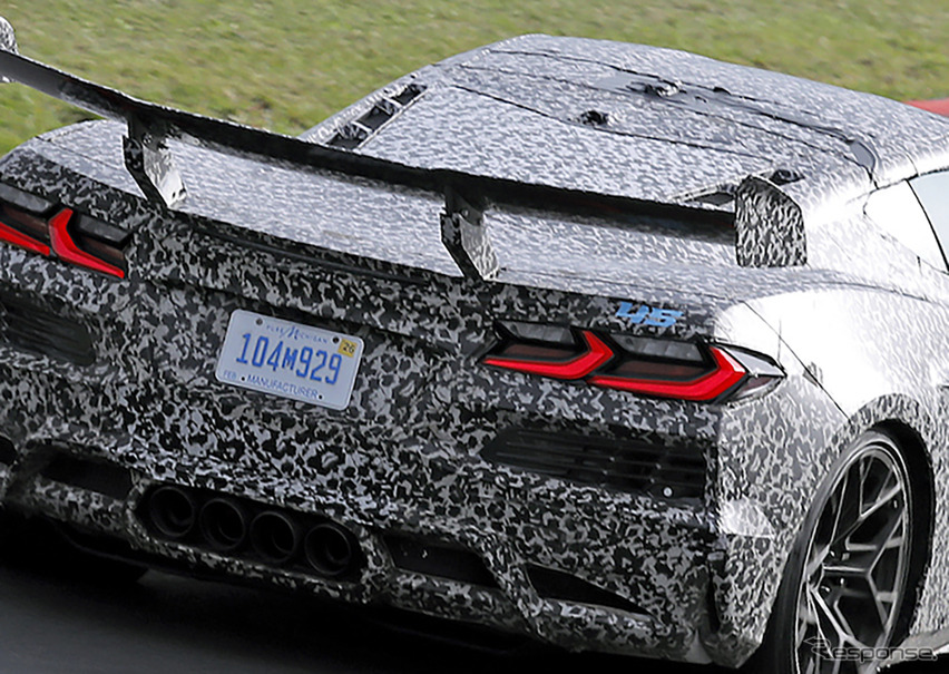 シボレー コルベット ZR1 新型プロトタイプ。ナンバー104M929の車両（スクープ写真）