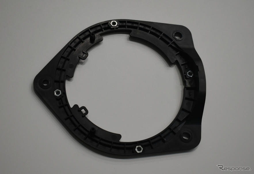日産キャラバン（E26系）専用アルパイン製Xシリーズスピーカー取付けスペーサー