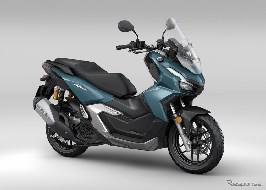 ホンダ ADV160（パールボスポラスブルー）