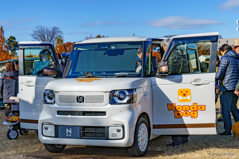 昭和記念公園で開催された愛犬家向けイベント「Sippo Festa 2023 秋」に新型『N-BOX』が登場。