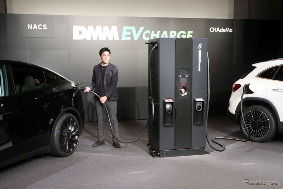 DMM EV CHARGE：NACS・CHAdeMO対応ダブルガン充電器発表
