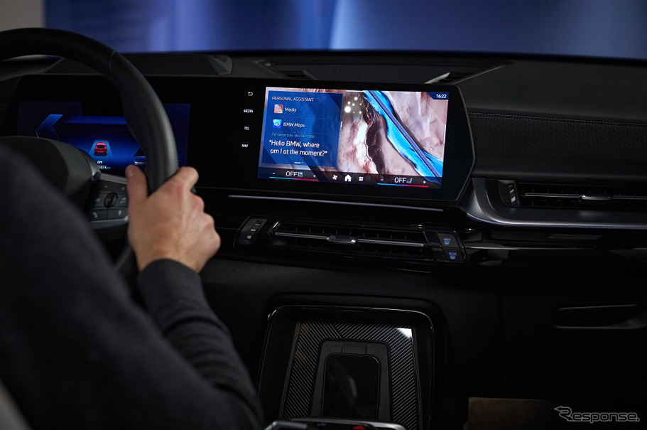 BMWとアマゾンが大規模言語モデル「LLM」で強化した音声アシスタントのイメージ
