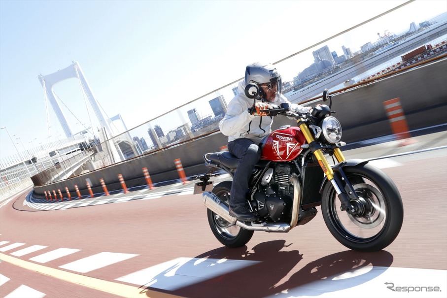 トライアンフ スビード400