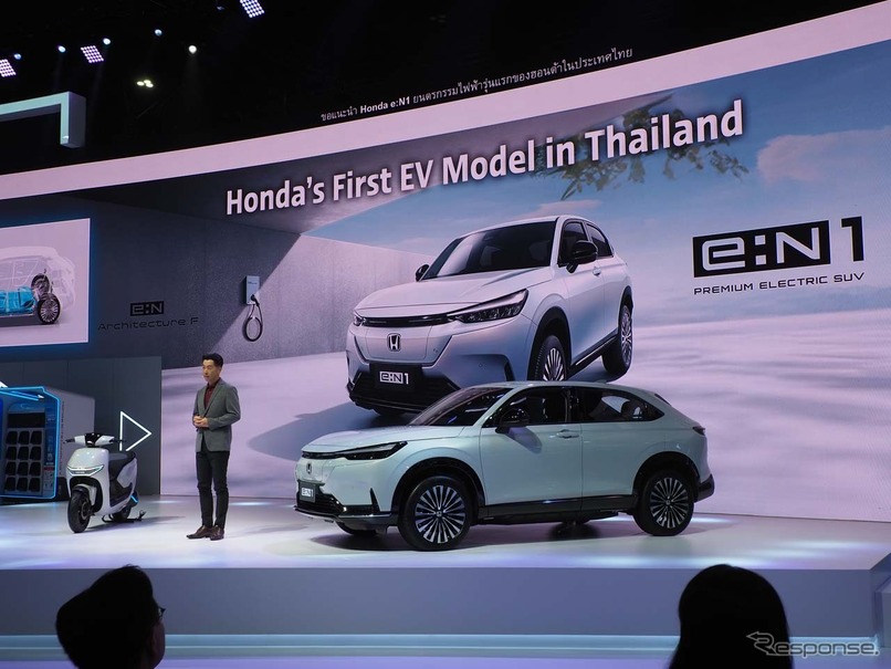 ホンダ『e:N1』について説明するホンダ・オートモービル（タイランド）川坂秀夫社長（バンコクモーターショー2024）