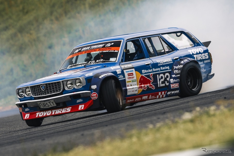 FURSTY / Red Bull with Team Magic TOYO TIRES Drift