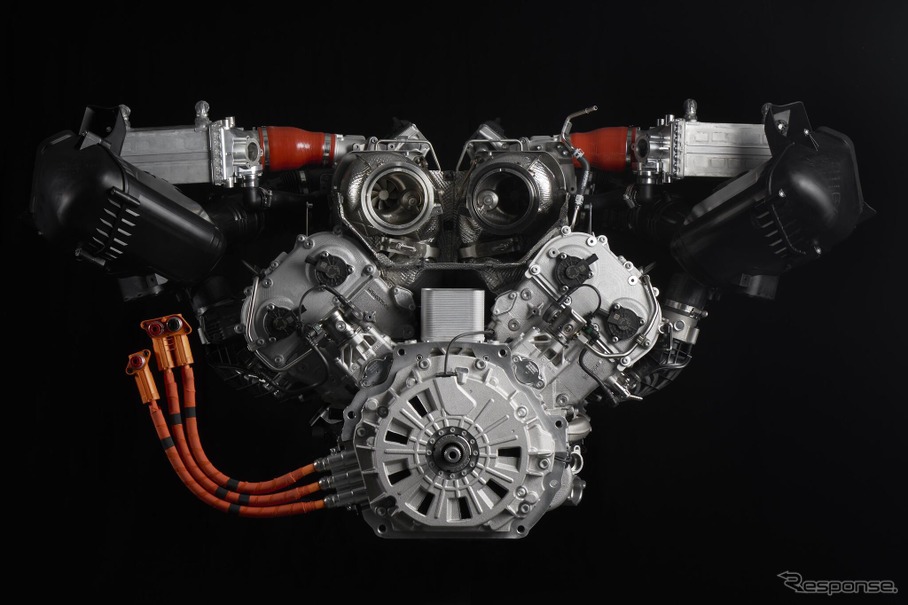 ランボルギーニの新型スーパーカーのV8ツインターボ