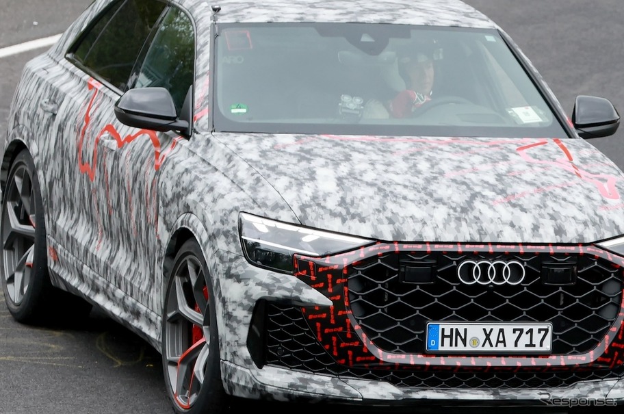 アウディ RS Q8 改良新型プロトタイプ（スクープ写真）