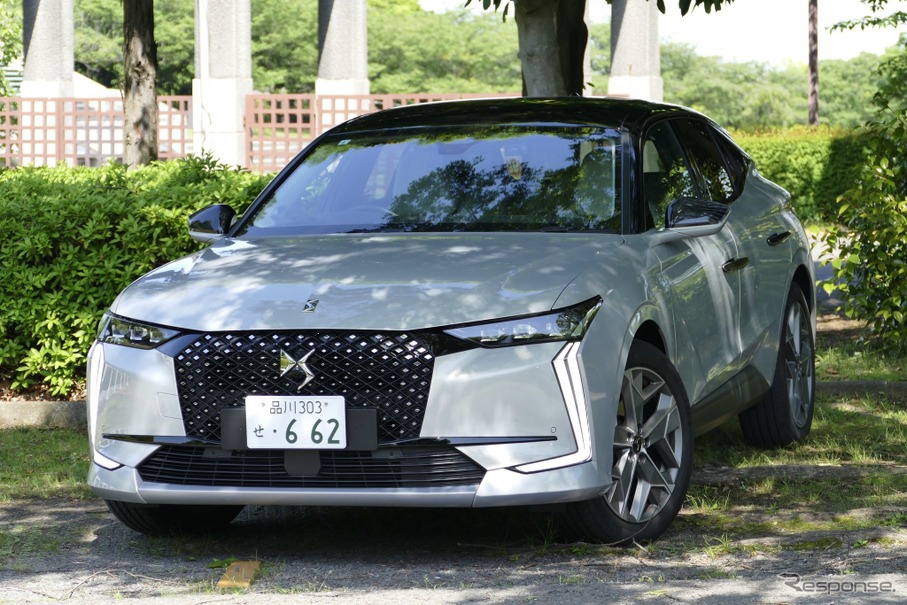 DS 4 ESPRIT DE VOYAGE E-TENSE