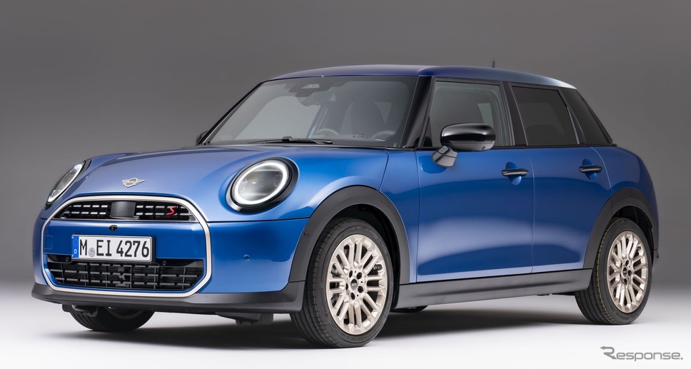新型MINI クーパー 5ドア