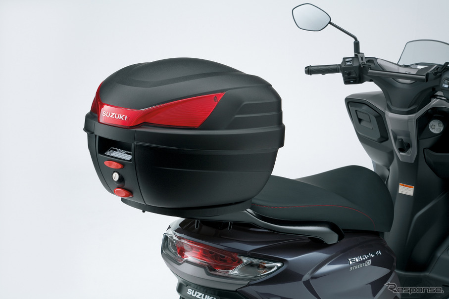 スズキ バーグマンストリート 125EX 純正トップケース装着車