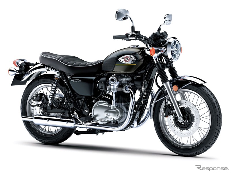 カワサキ W800 メタリックブリリアントゴールデンブラック×メタリックディアブロブラック