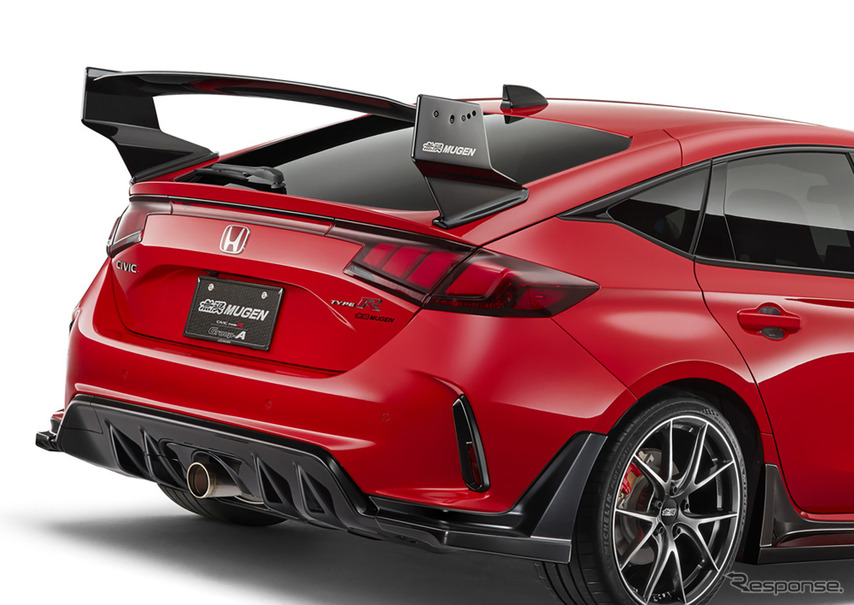 無限が新型『シビックタイプR』用スポーツエキゾーストシステムを発売