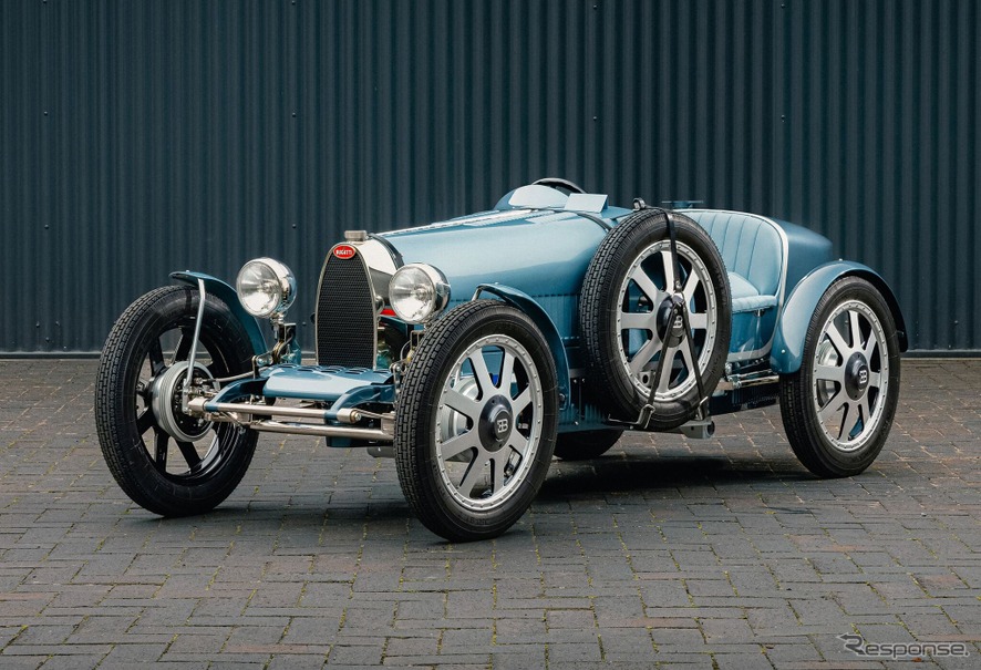 ブガッティの85％スケールの電動ミニカー「ベビーII トゥールビヨン エディション」