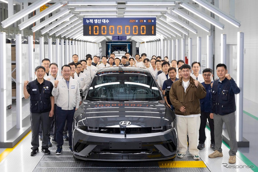 ヒョンデが累計生産台数1億台達成し、EV『アイオニック5』を引き渡した