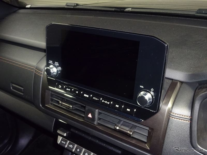 トライトン LC2T　スマートフォン連携ナビゲーション
