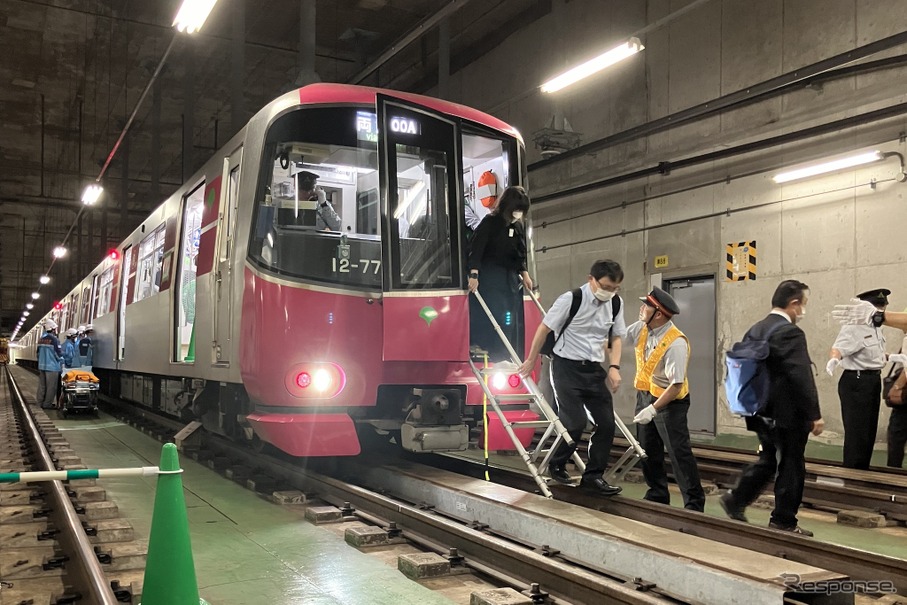 都営地下鉄異常時総合訓練