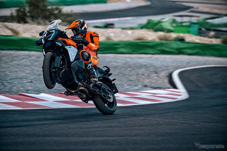 KTM 1390スーパーアドベンチャーS EVOの2025年モデル