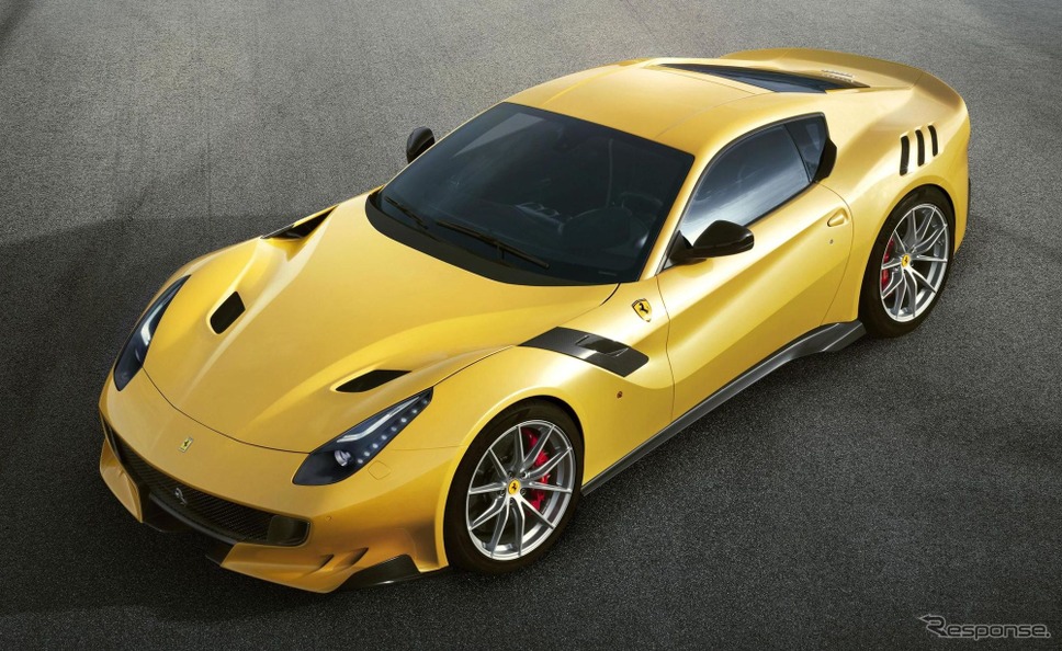 フェラーリ F12 tdf（参考画像）
