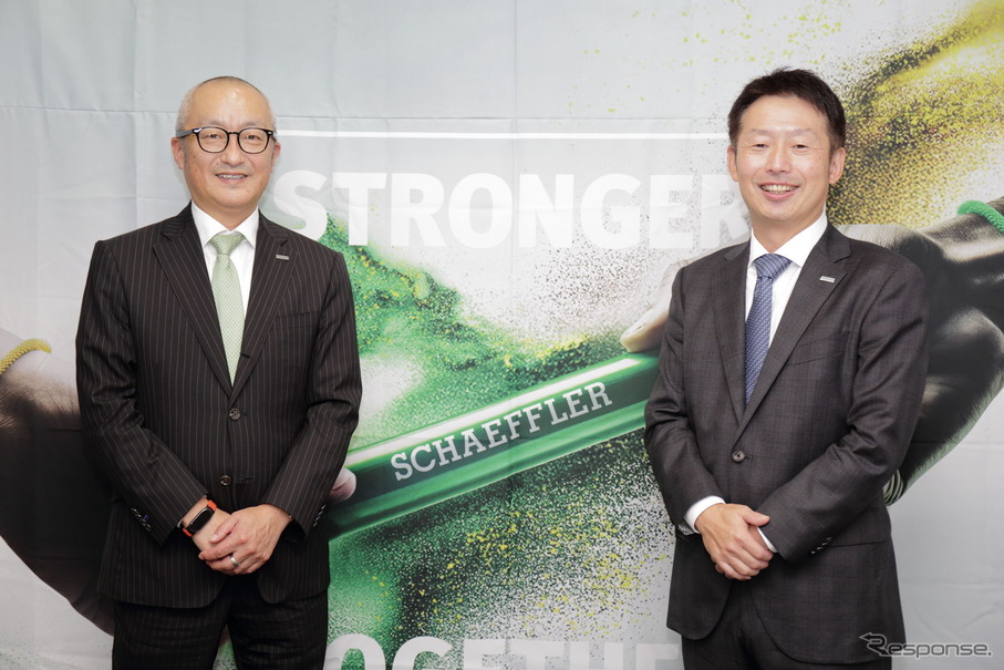 シェフラージャパン 代表取締役 CEO 田中昌一氏（左）と、自動車事業部E-モビリティディビジョン バイスプレジデント 齋藤岳士氏（右）