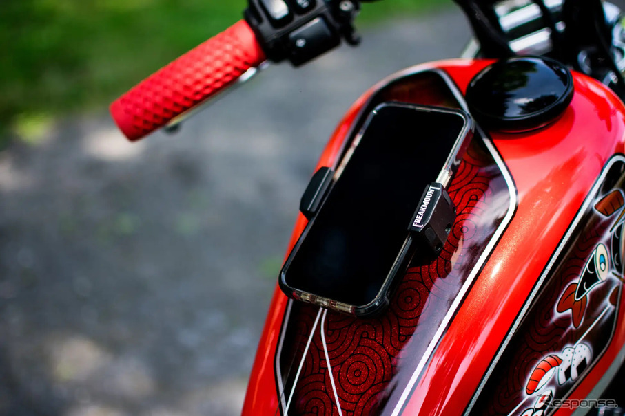 超強力マグネット式バイク用スマホホルダー「FREAKMOUNT2.0」
