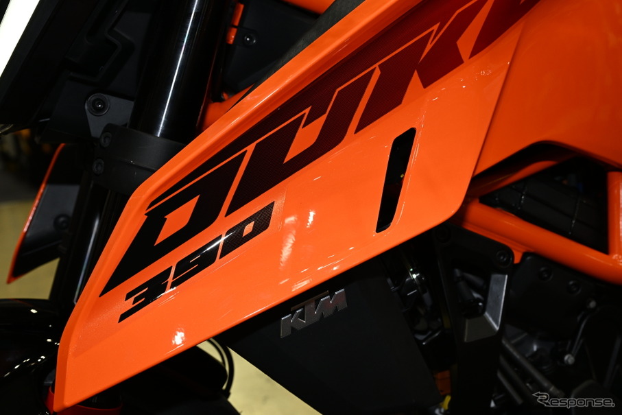 KTM、自主管理による破産手続きを開始へ。写真は「390デューク」