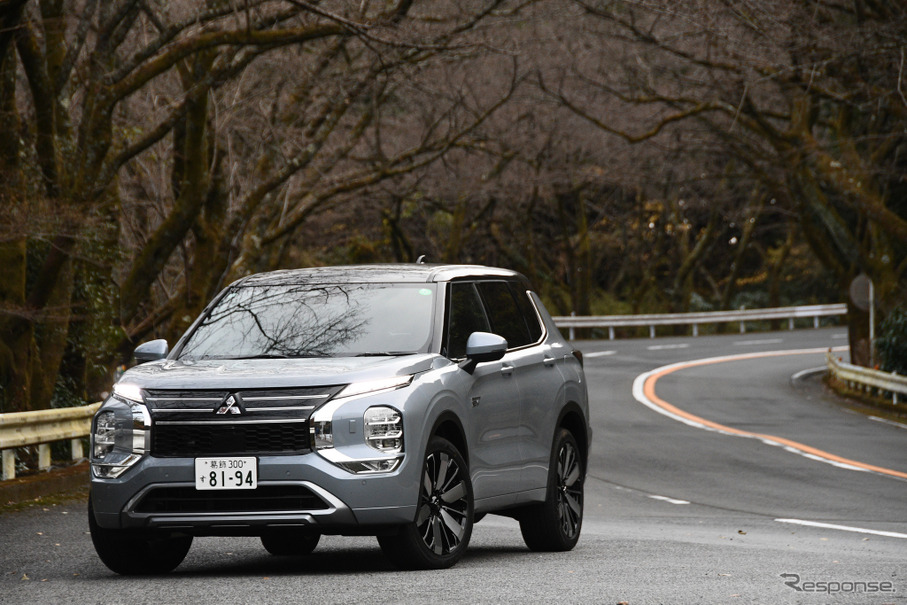 三菱 アウトランダーPHEV