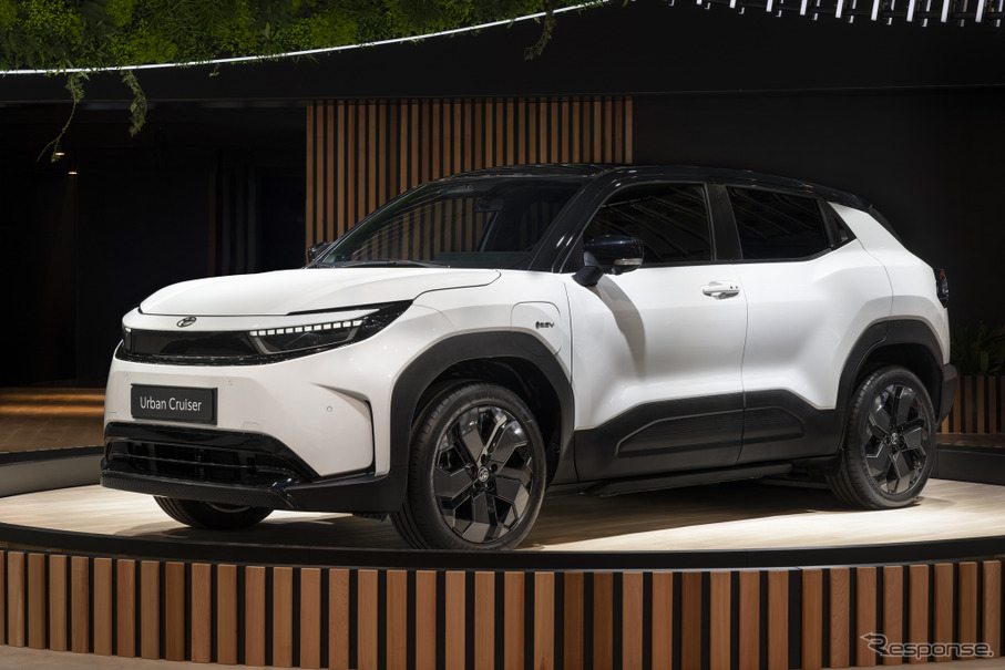 「ブリュッセルモーターショー2025」で実車が公開されたトヨタ・アーバンクルーザー