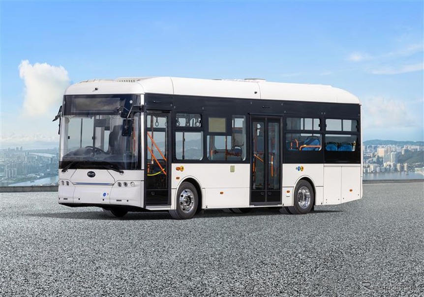 BYDの日本専用中型EVバス『J7』