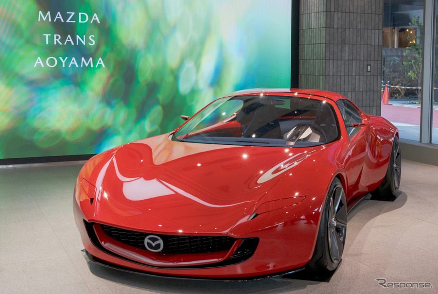 マツダ ICONIC SPも展示されていたMAZDA TRANS AOYAMA
