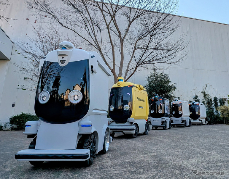 パナソニックが1人で10台の自動搬送ロボットを遠隔操作する実証実験開始