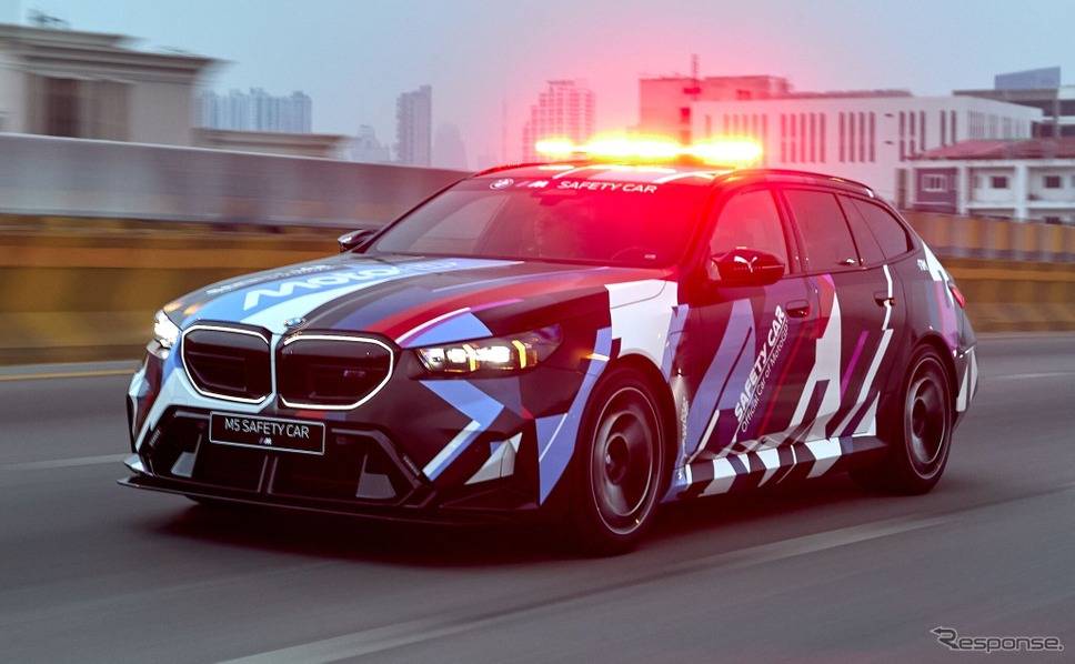 BMW M5ツーリング 新型のMotoGPのセーフティカー