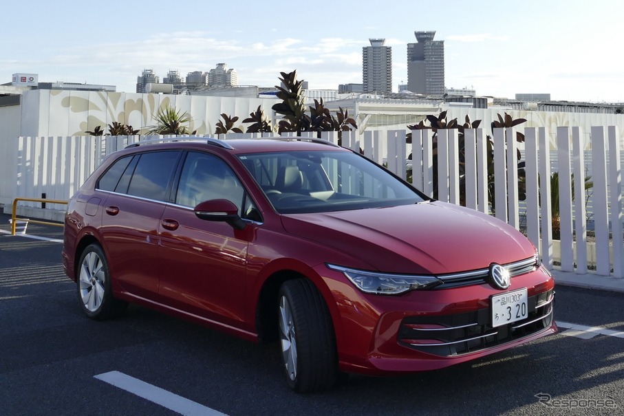 VW ゴルフ・ヴァリアント eTSI Style