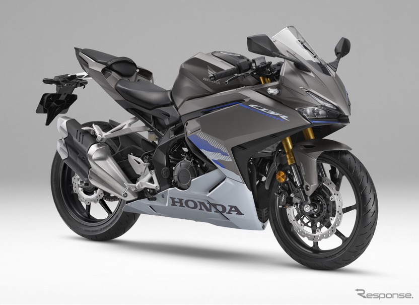 ホンダ CBR250RR（マットビュレットシルバー）