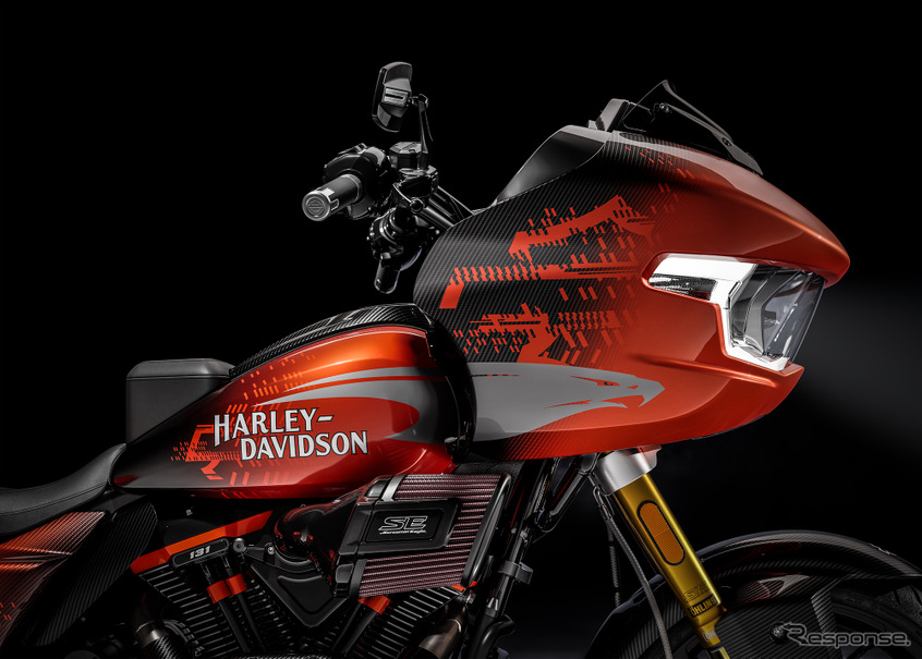ハーレーダビッドソン『CVO Road Glide RR』