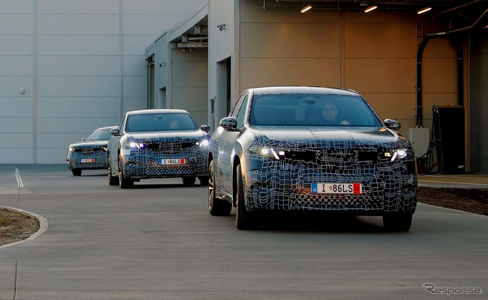 BMW『iX3』の試作車を生産開始