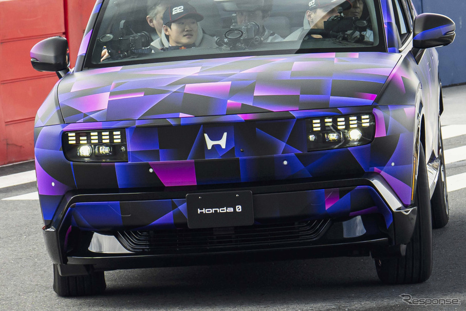 サプライズ走行を披露したHonda 0 SUV（Red Bull Showrun × Powered by Honda）