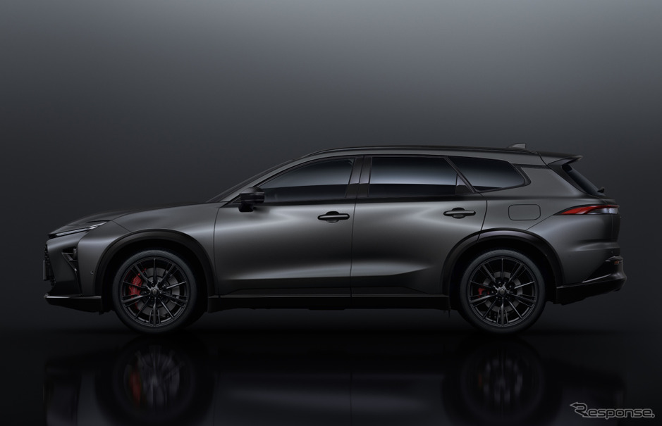 クラウン専門店「THE CROWN」向け特別限定車『ESTATE RS“THE LIMITED-MATTE METAL”』