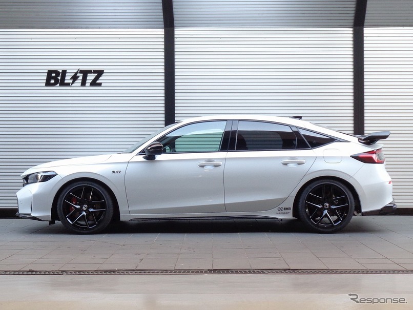 ブリッツ DAMPER ZZ-R　ホンダ・シビックRS装着例（フロント：26mmダウン / リア：27mmダウン）