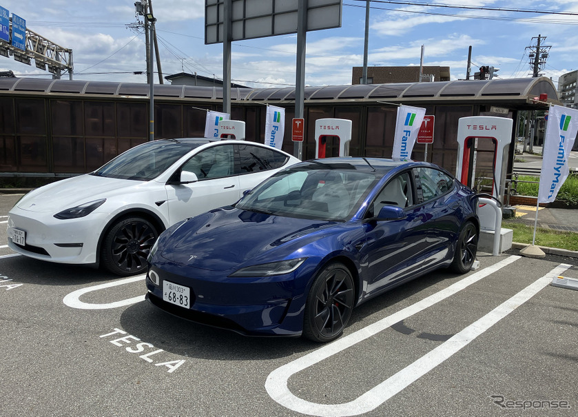 ファミリーマート秋田御所野湯本店で運用開始した「テスラ・スーパーチャージャー」