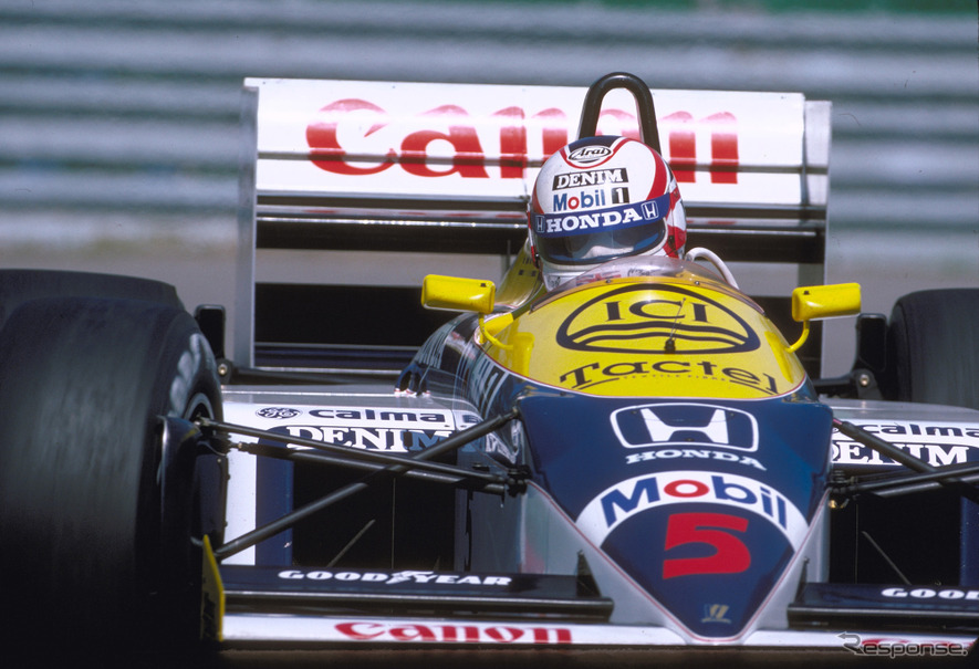 1986年に「FW11」をドライブするナイジェル・マンセル氏