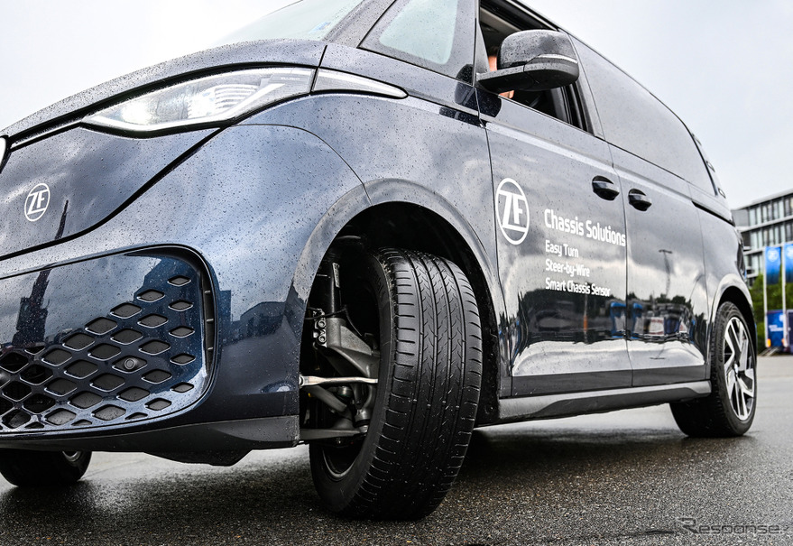ZFの最新世代のステアバイワイヤシステム（写真はVW ID.Buzz）