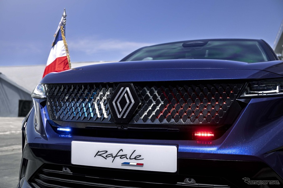 フランス大統領専用車「プレジデンシャル・ルノー・ラファール」