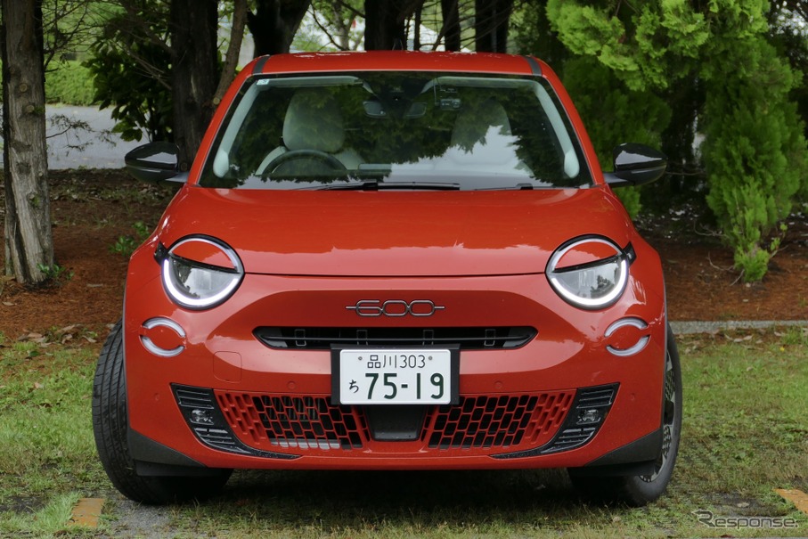 フィアット 600ハイブリッド La Prima