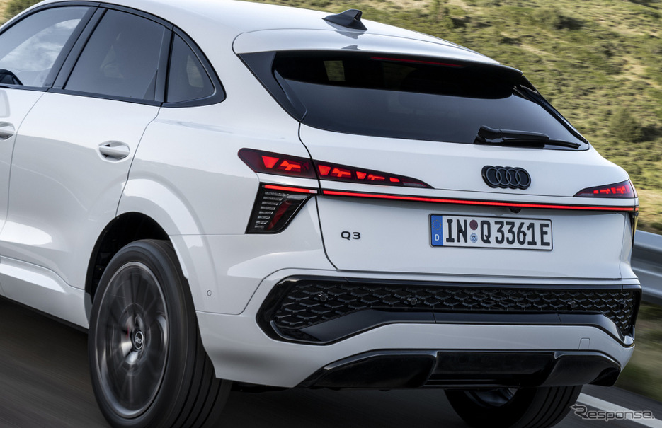アウディ Q3スポーツバック eハイブリッド新型