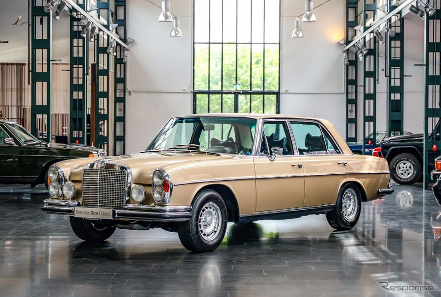 メルセデスベンツ300SEL6.3