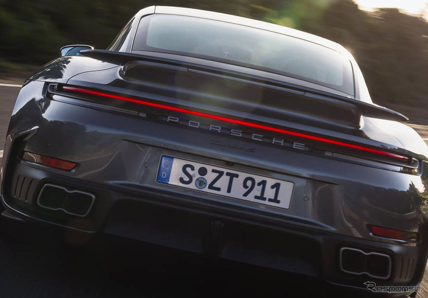 ポルシェ 911ターボS 新型