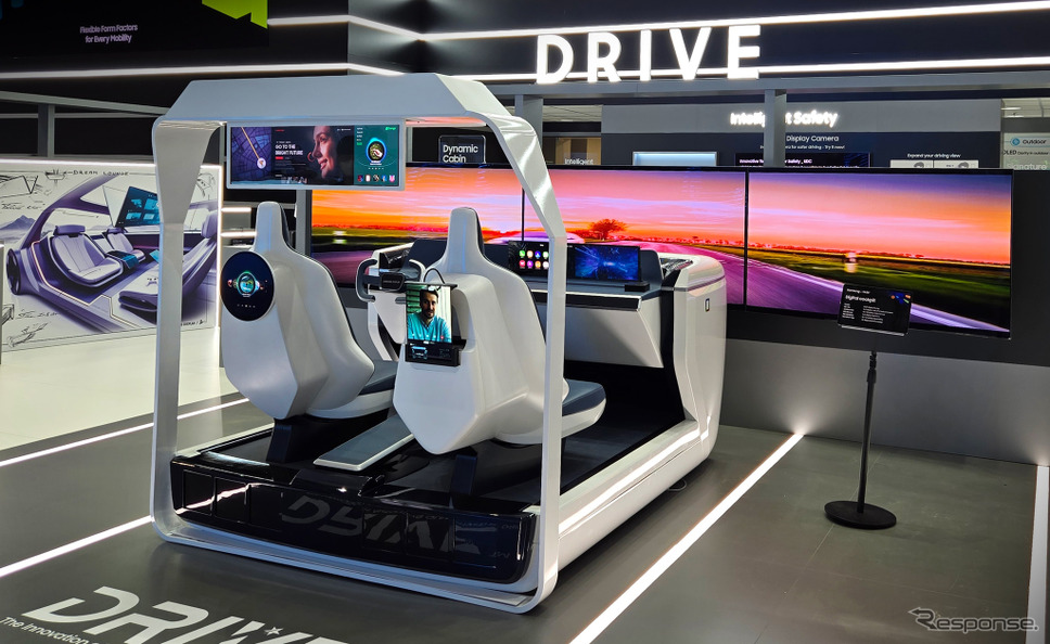 OLEDを使用したサムスンディスプレイの次世代デジタルコックピット（IAAモビリティ2025）